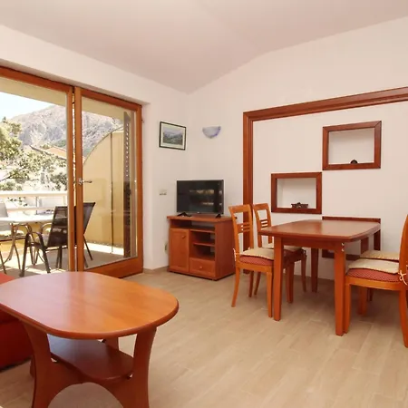 Apartamento In Mit Eigenem Balkon By Interhome Baška