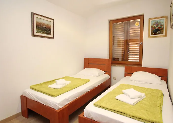 Apartamento In Mit Eigenem Balkon By Interhome Baška